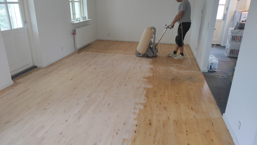 Gulvafslibning på trægulv